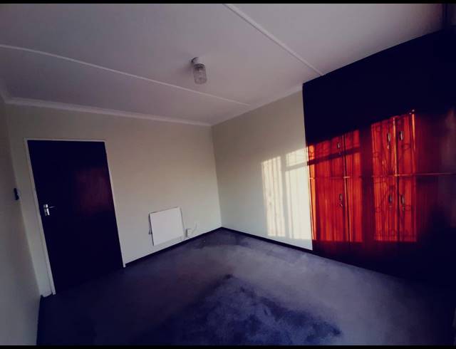 3 BEDROOM FREESTANDING FOR SALE IN MOUNTAIN RISE